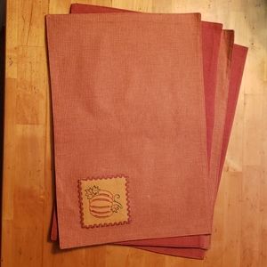 Set of placemats